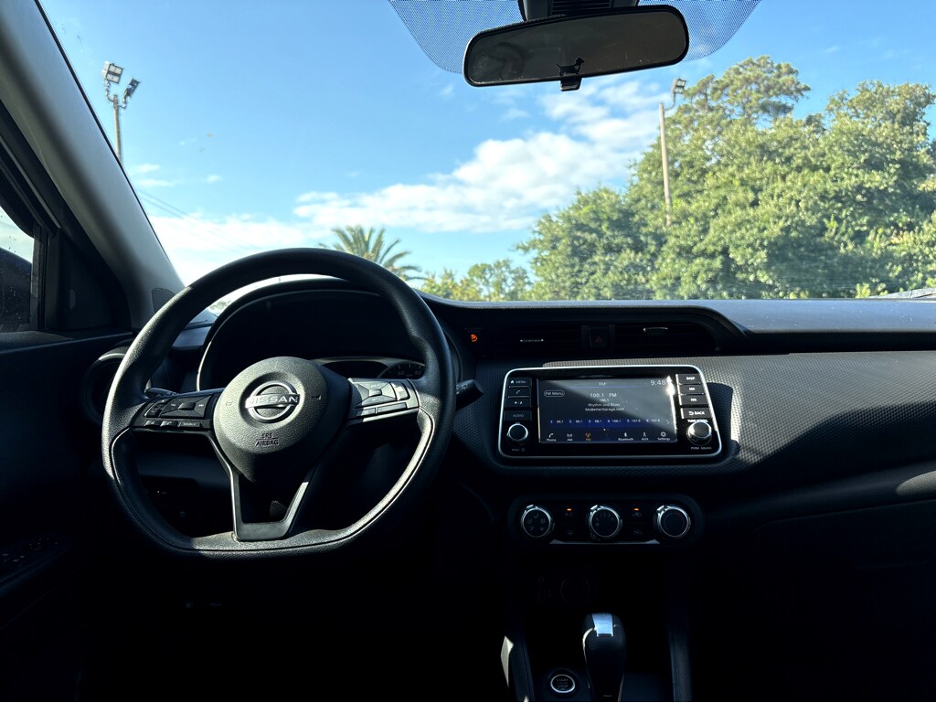 2023 Nissan Kicks S photo 4