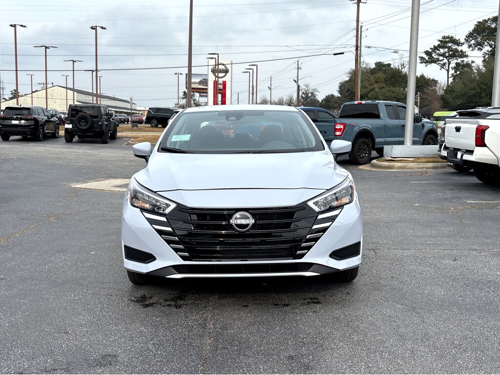 New 2025 Nissan Versa SV SV CVT
