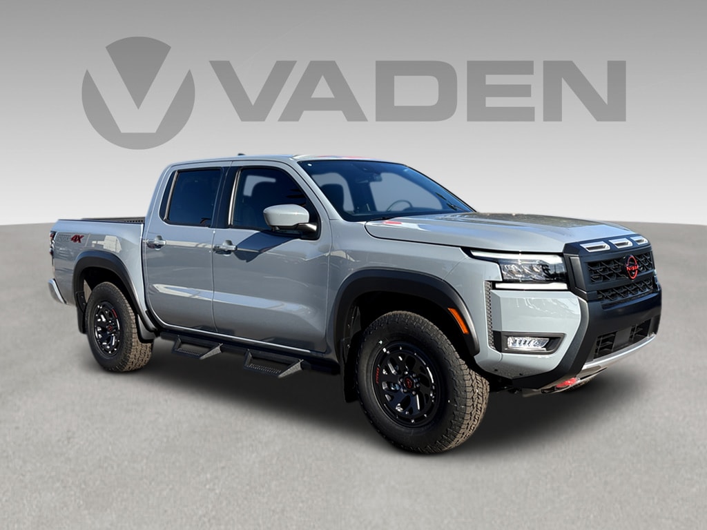 2026 Nissan Frontier PRO-4X's photo