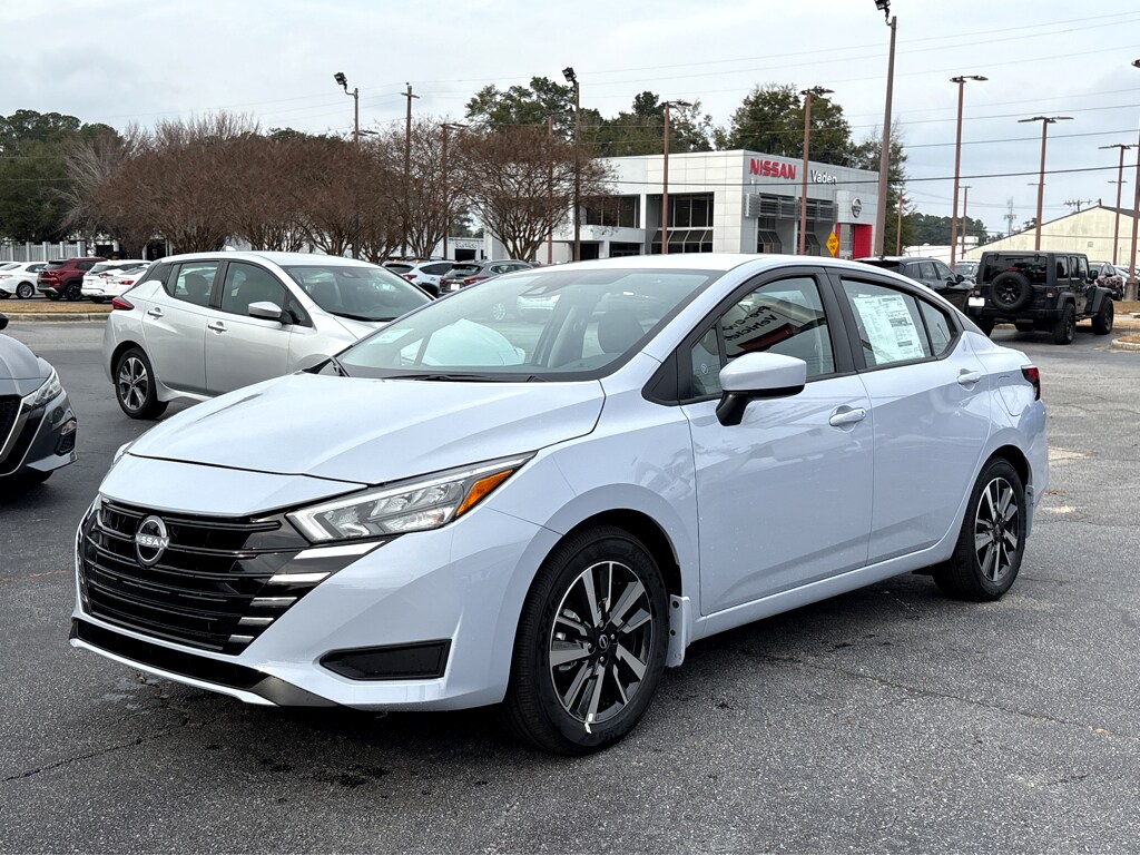 New 2025 Nissan Versa SV SV CVT