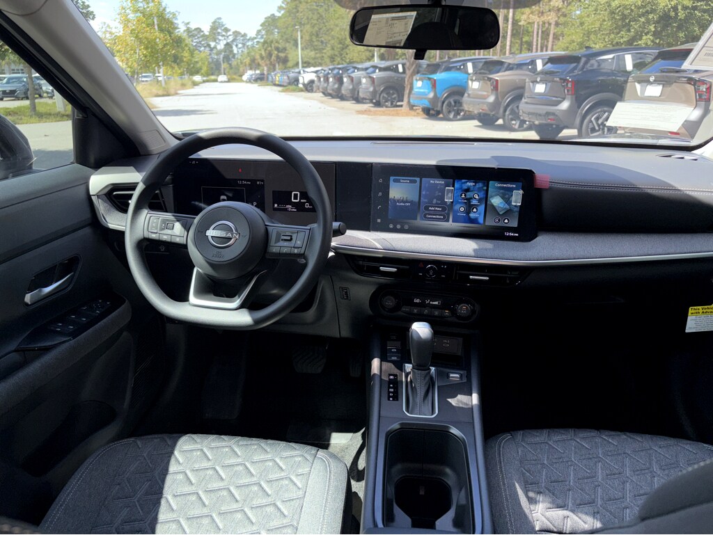 2026 Nissan Kicks SV photo 3