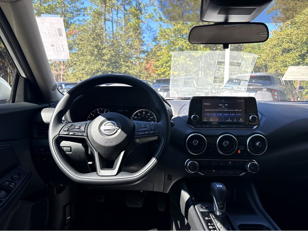 2025 Nissan Sentra S photo 4