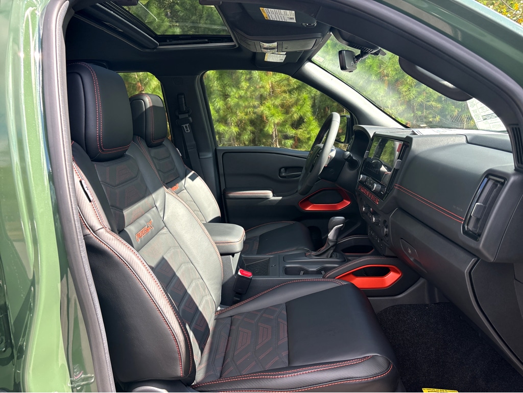 2026 Nissan Frontier 14