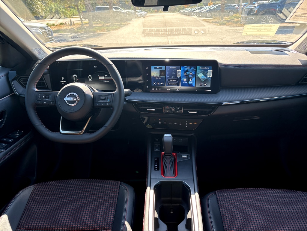 New 2026 Nissan Kicks SR SUV