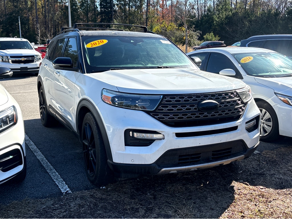2020 Ford Explorer Limited's photo