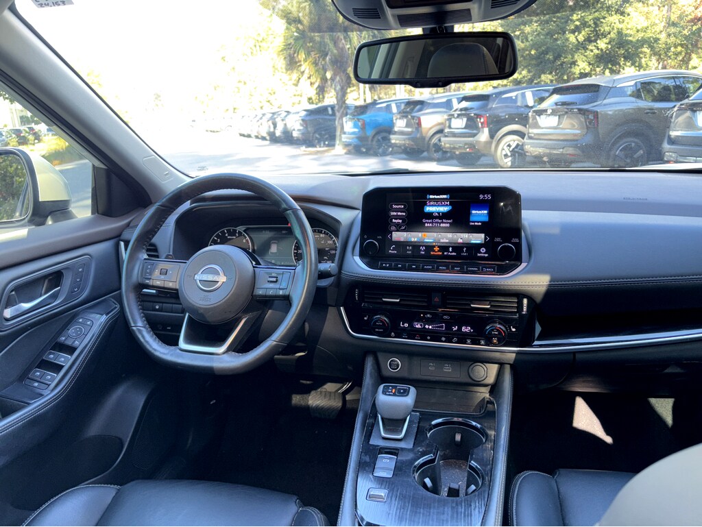 2023 Nissan Rogue SL photo 4