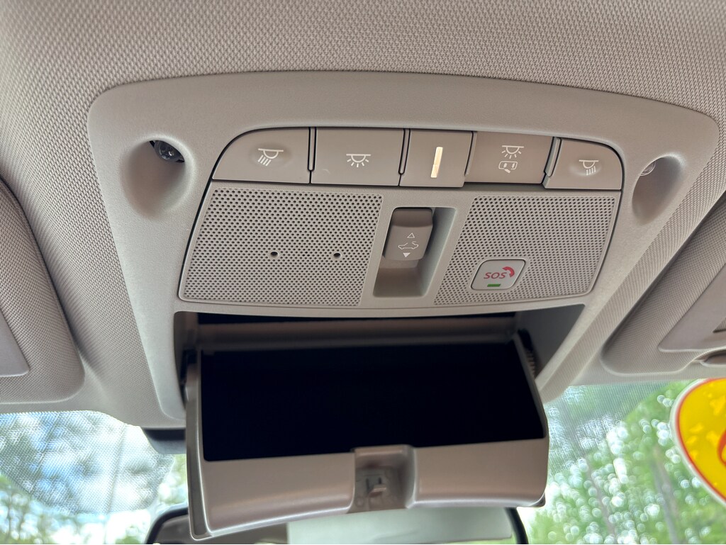 2023 INFINITI Q50 38