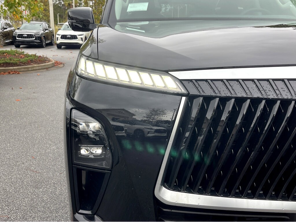 2025 Infiniti QX80 Sensory photo 4