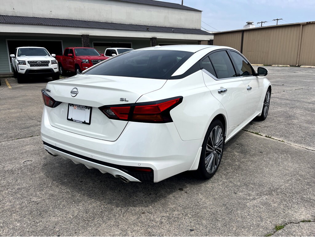 2024 Nissan Altima 2.5 SL photo 2