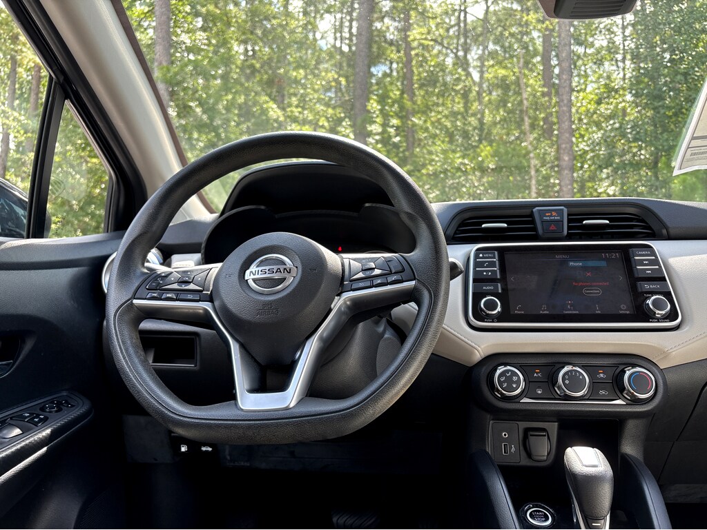 2021 Nissan Versa 1.6 SV photo 4