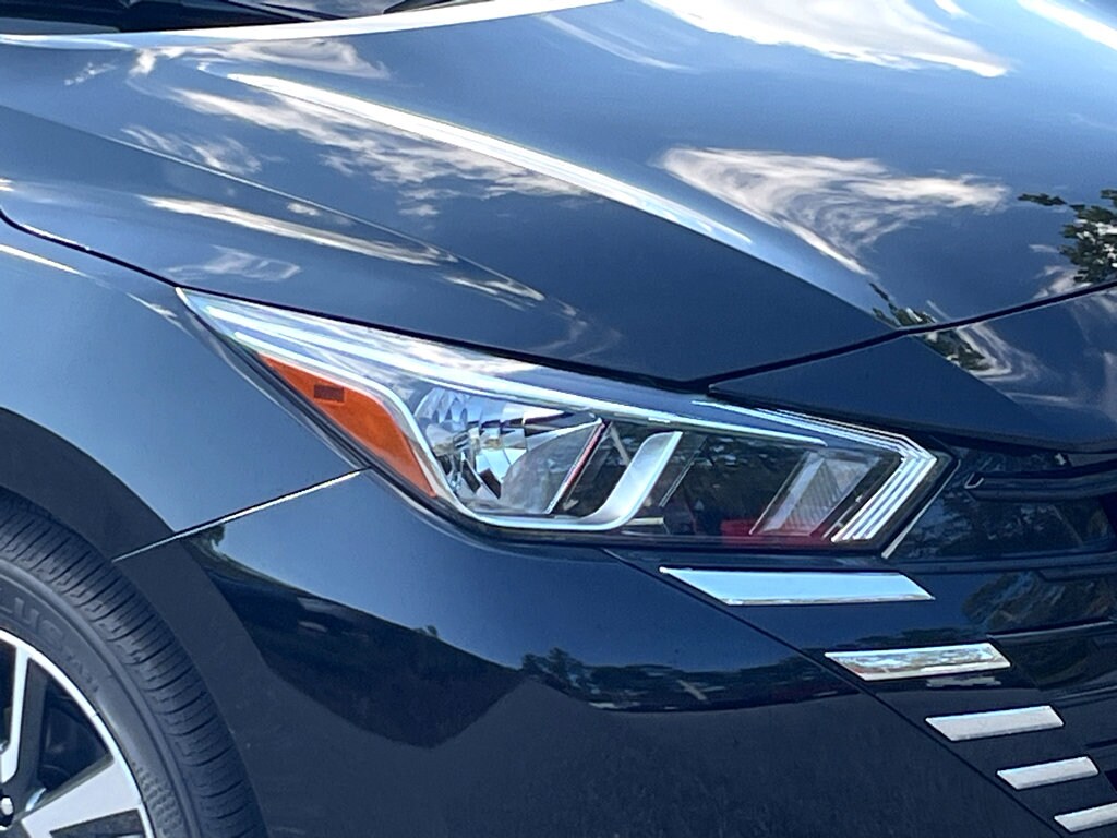 2025 Nissan Versa 1.6 S photo 4