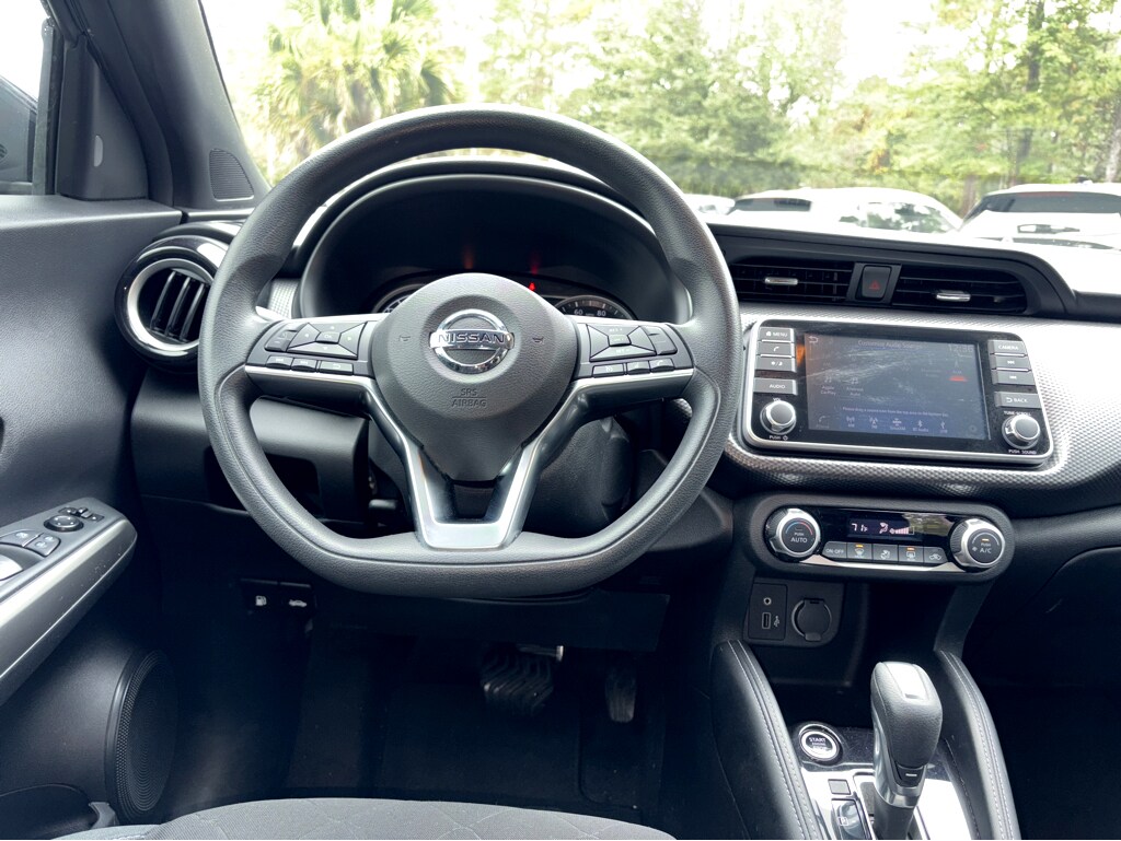 2020 Nissan Kicks SV photo 4