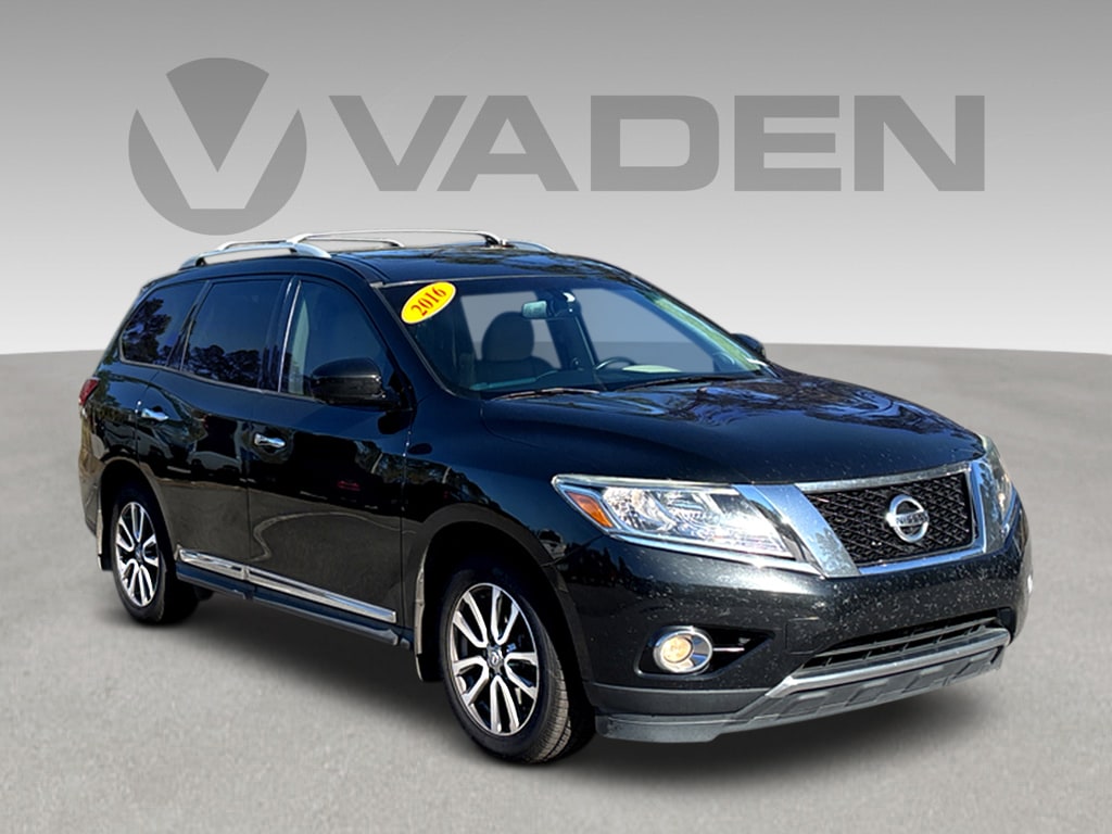 2016 Nissan Pathfinder SL