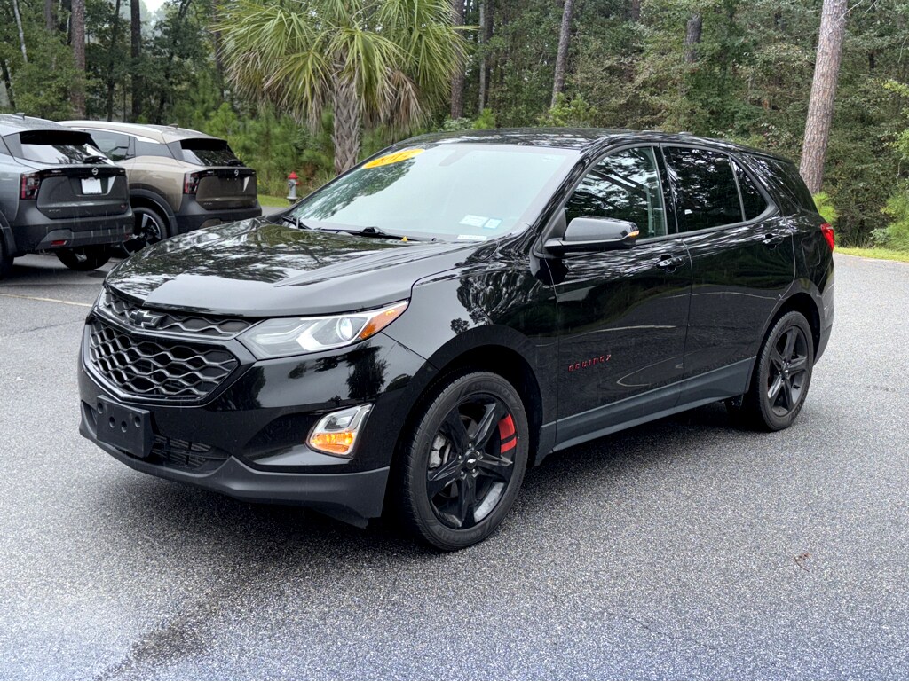 2019 Chevrolet Equinox LT photo 2