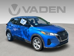 2025 Nissan Kicks Play S SUV