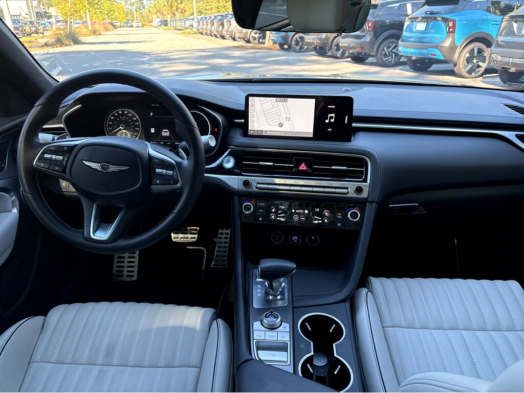 2025 Genesis G70 3.3T Sport Advanced photo 4