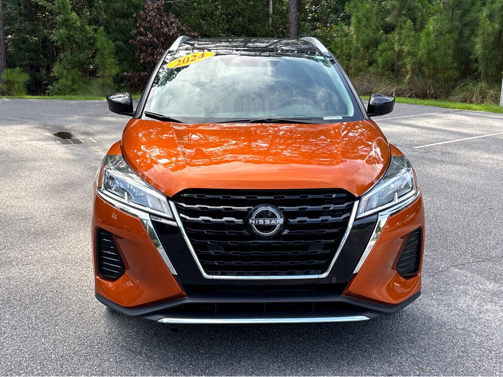 2024 Nissan Kicks SV photo 2