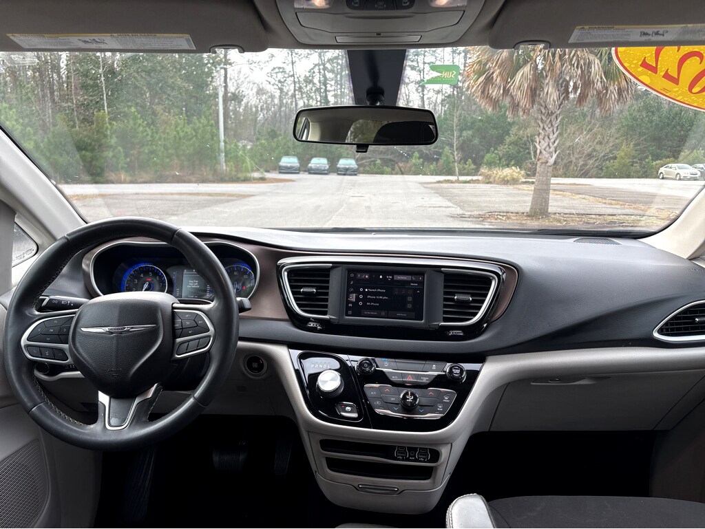 Used 2022 Chrysler Voyager LX Van Passenger Van