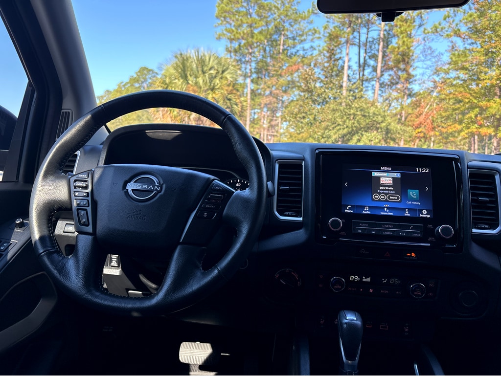 Used 2024 Nissan Frontier SV Truck Crew Cab