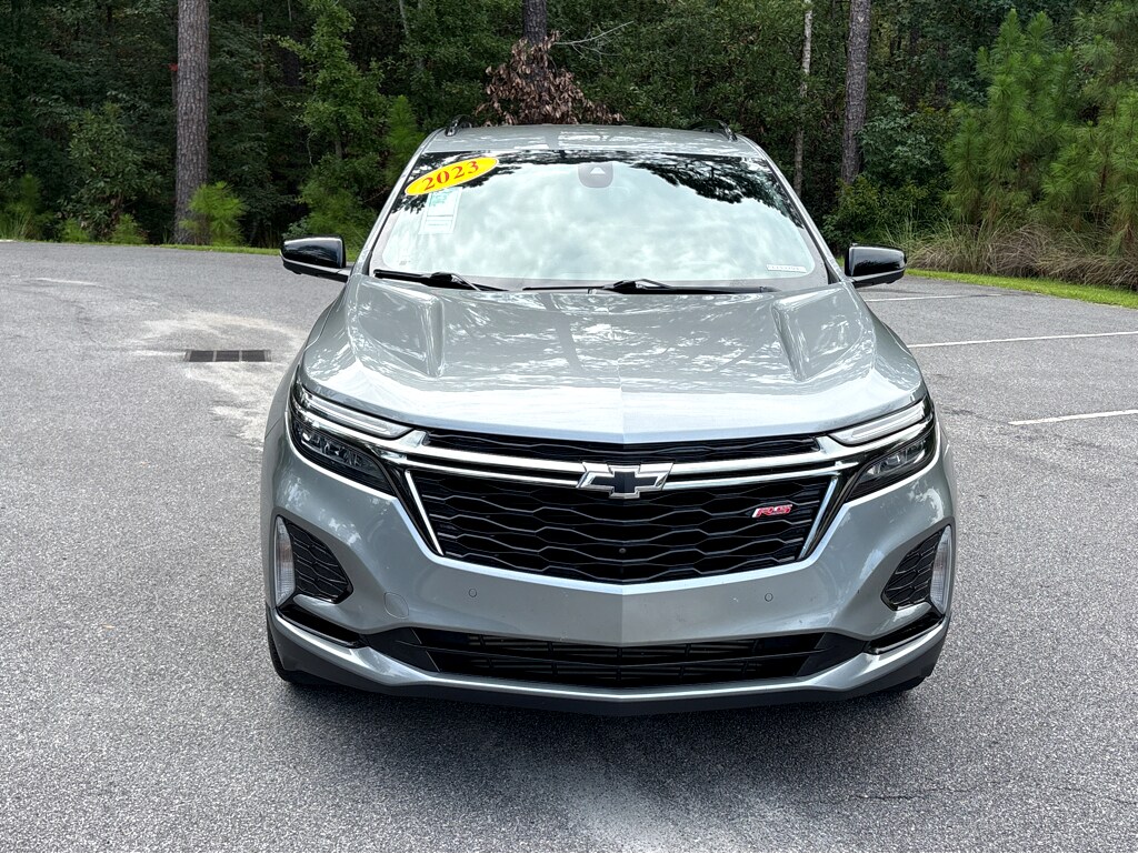2023 Chevrolet Equinox RS photo 2