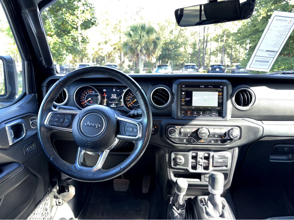2018 Jeep Wrangler Unlimited Sahara photo 4