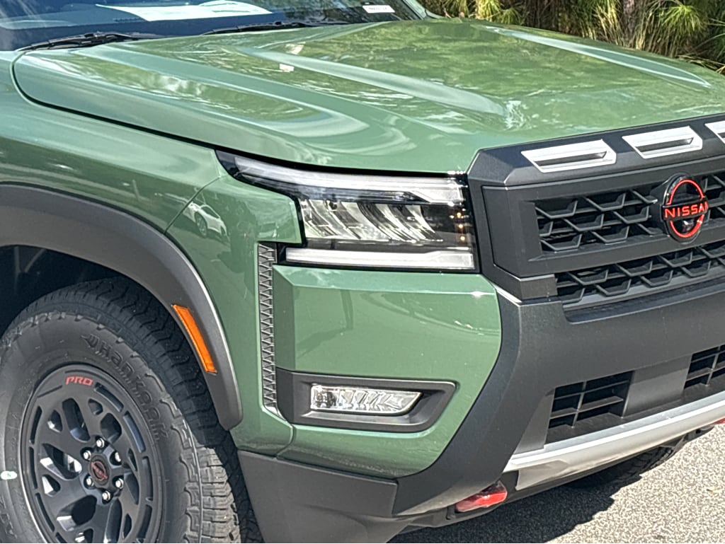 2026 Nissan Frontier 29