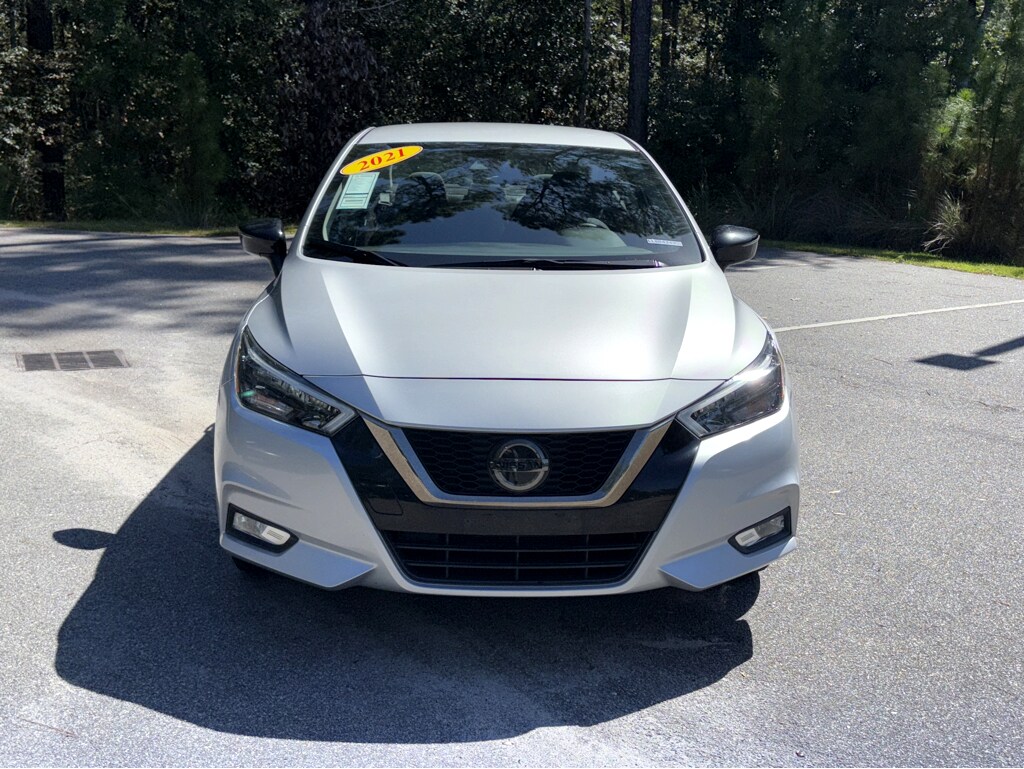 2020 Nissan Versa 1.6 SR photo 2