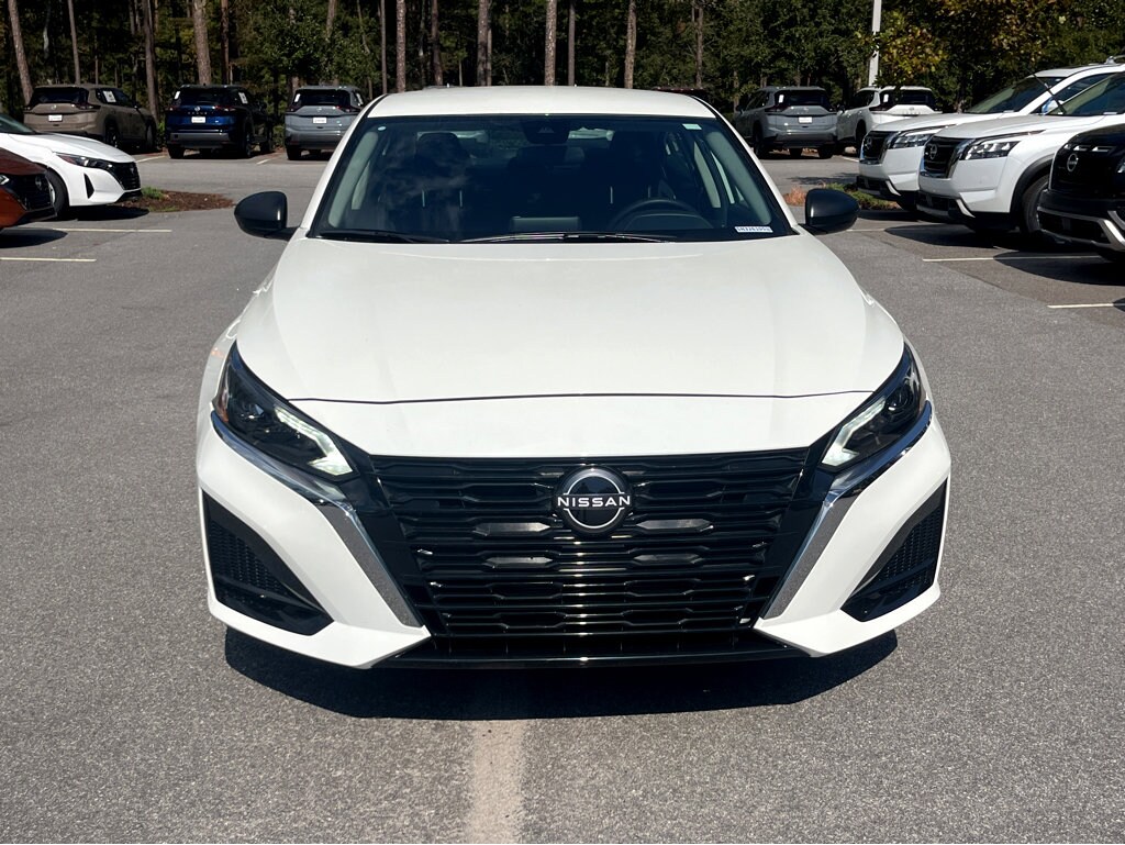 2025 Nissan Altima S photo 2