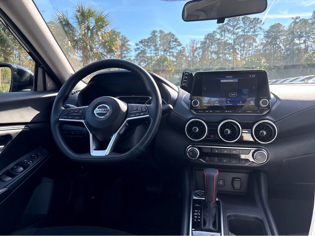 2023 Nissan Sentra SV photo 4