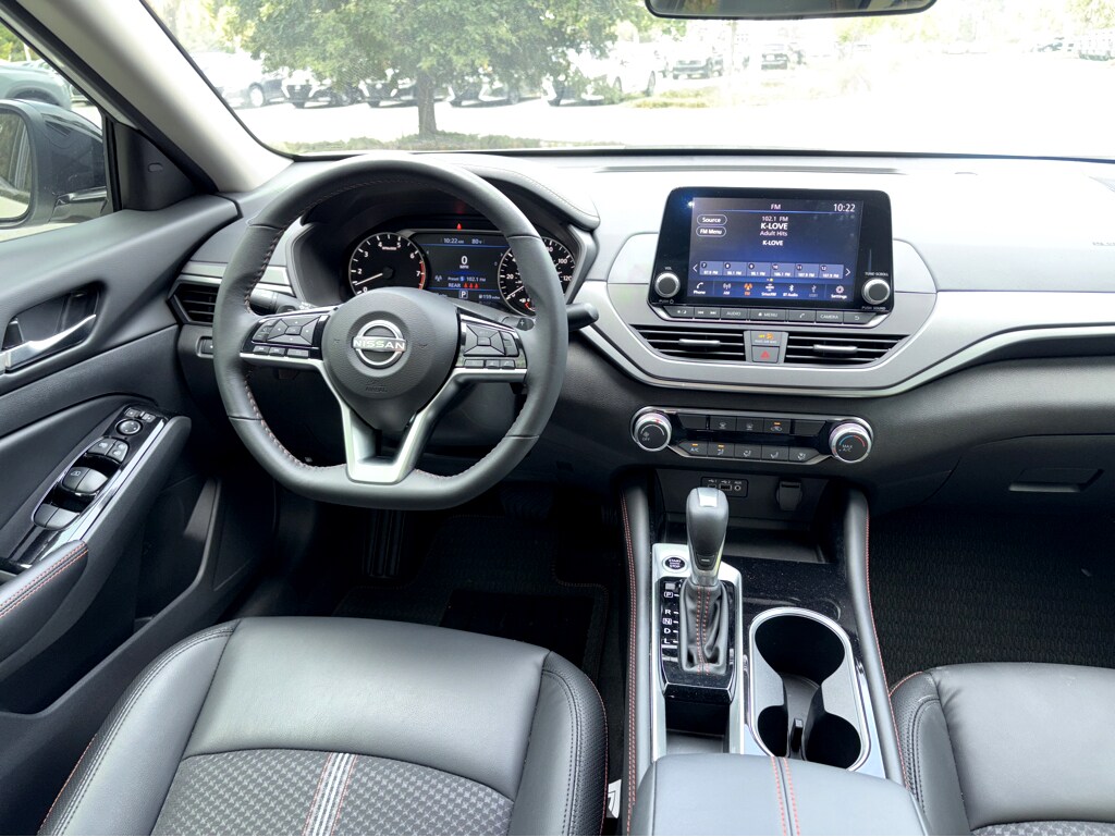 2024 Nissan Altima 2.5 SR photo 4
