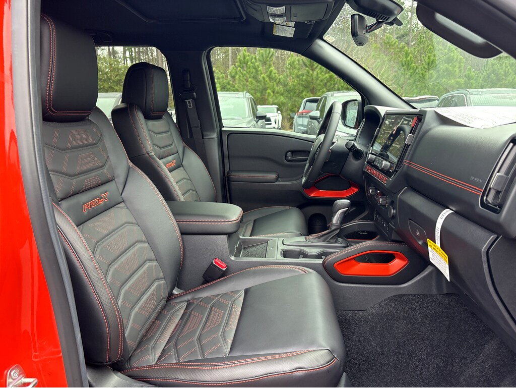 2026 Nissan Frontier 15
