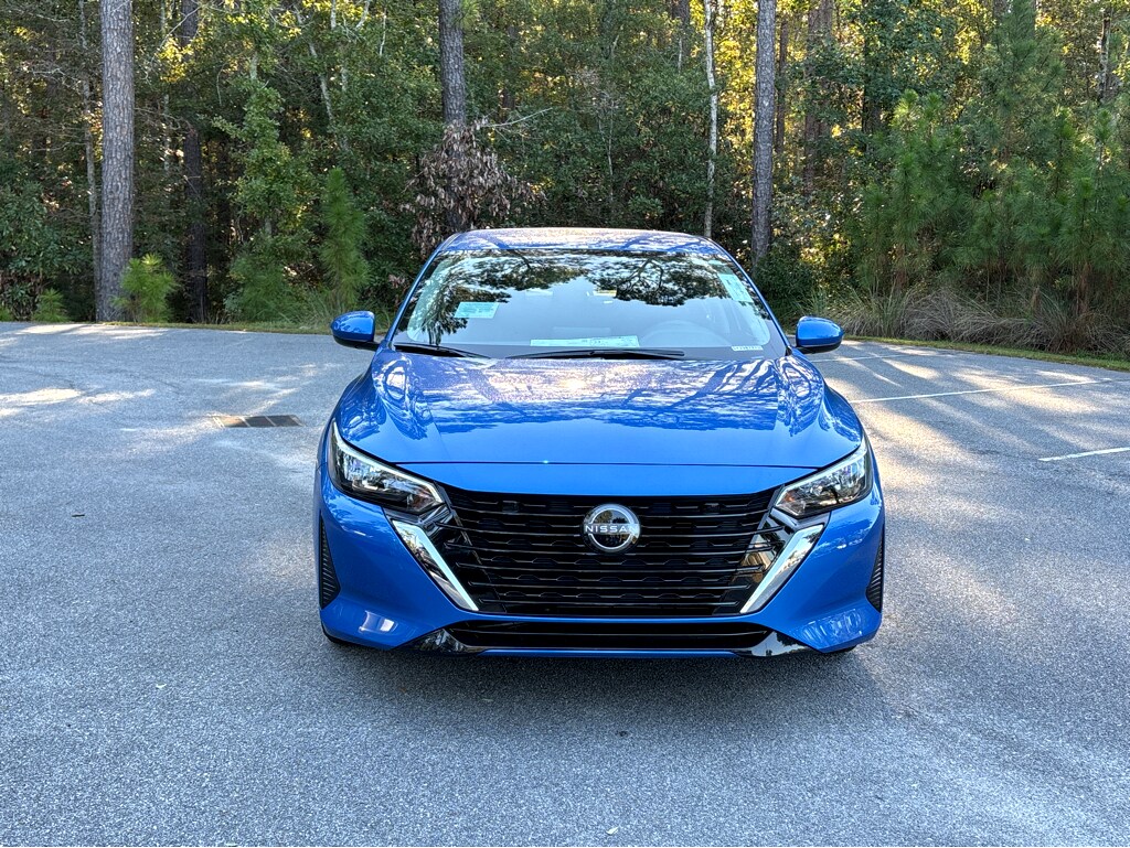 2025 Nissan Sentra SV photo 2