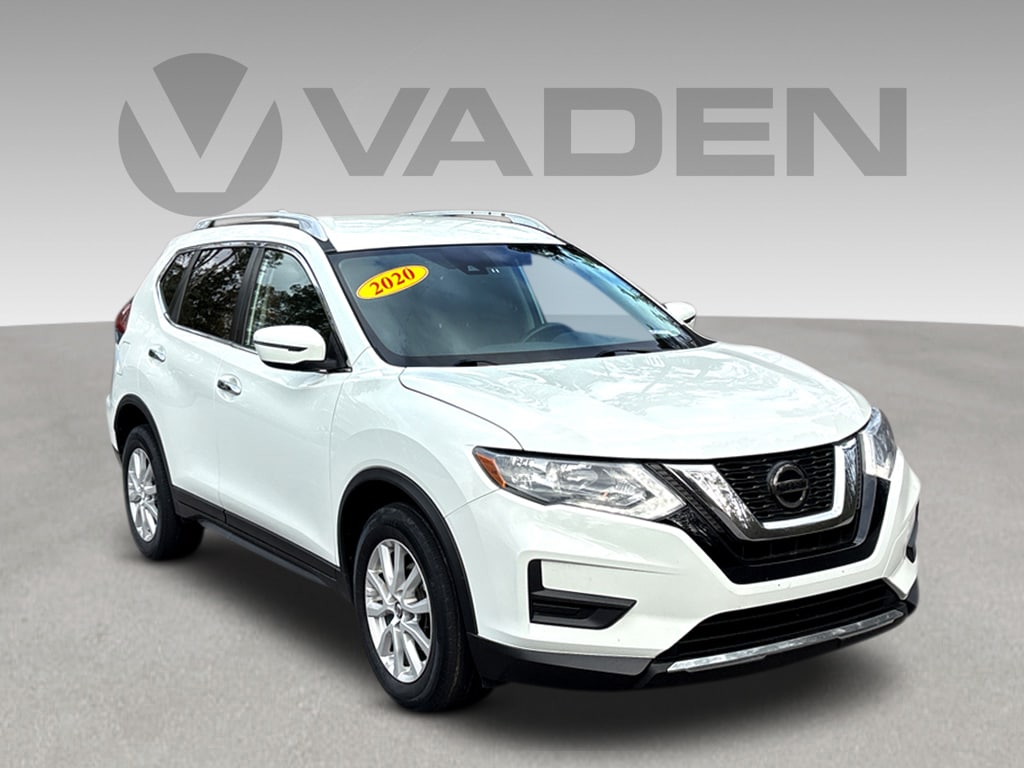 2020 Nissan Rogue SV's photo