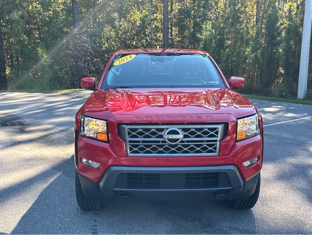 Used 2024 Nissan Frontier SV Truck Crew Cab