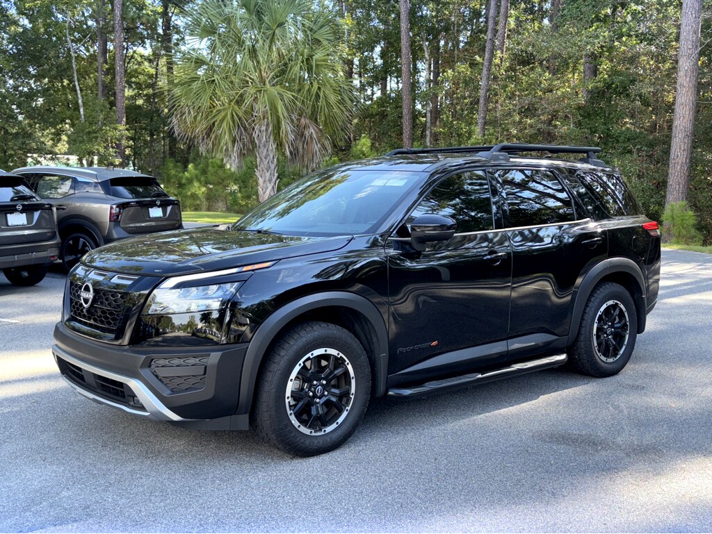 2024 Nissan Pathfinder Rock Creek photo 3