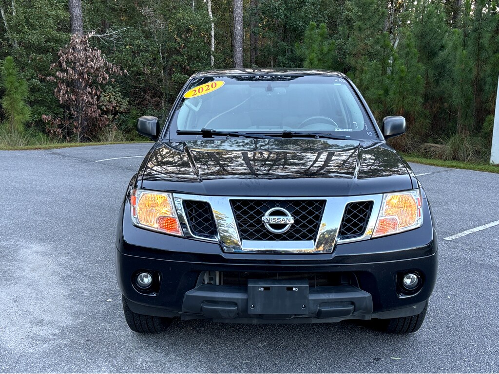 2020 Nissan Frontier SV photo 2