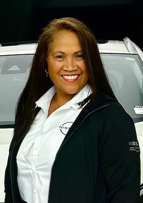 Staff member Thely Daust from ID_d47db5cbb142
