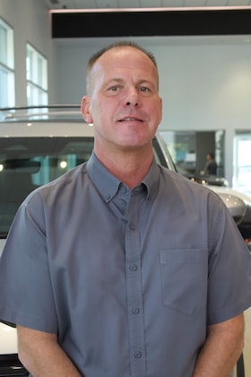 Staff member Curtis Pierce from ID_618393f5e359