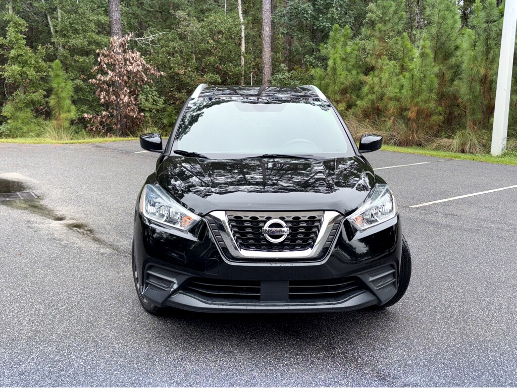 2020 Nissan Kicks SV photo 2