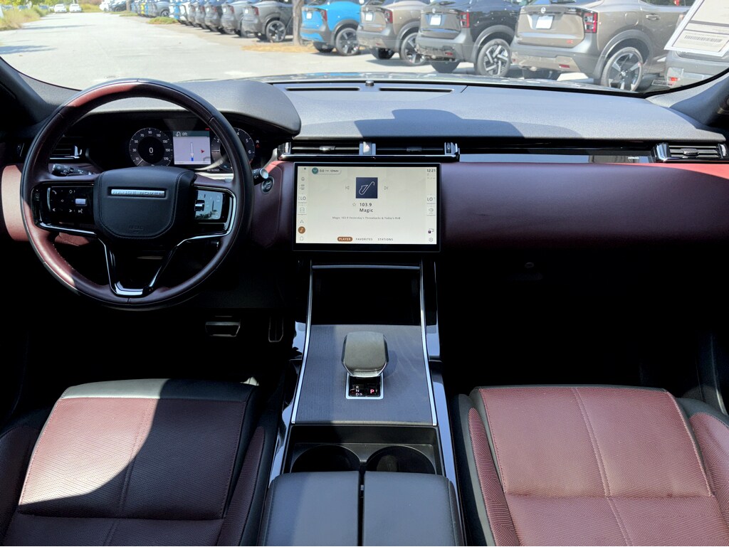 2024 Land Rover Range Rover Velar P400 Dynamic HSE photo 3