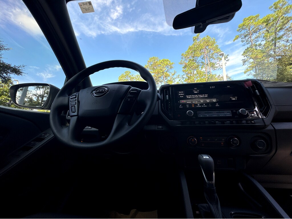 2026 Nissan Frontier SV photo 4