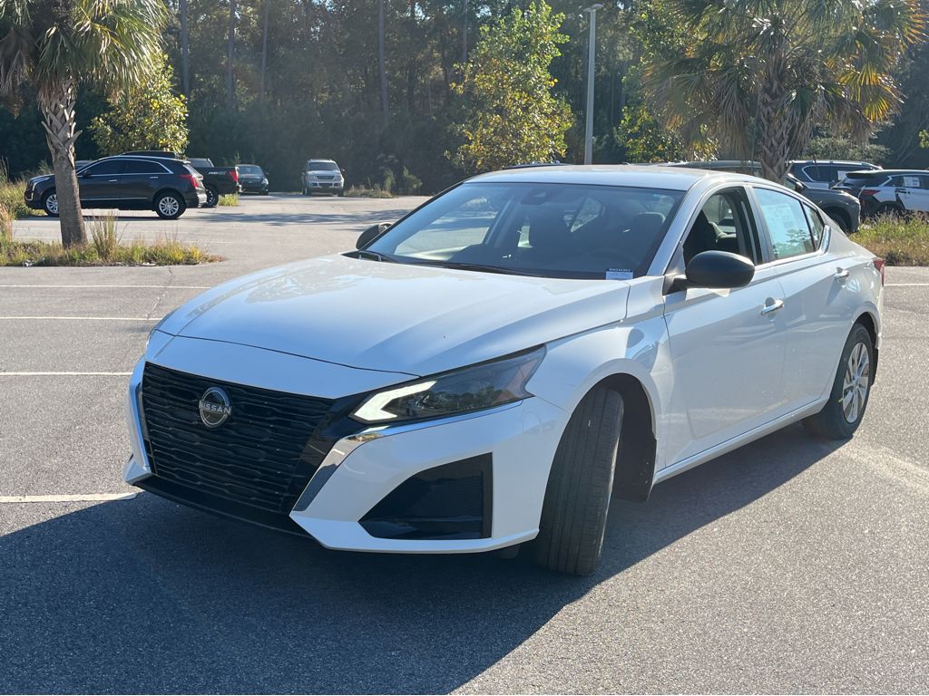 2024 Nissan Altima 2.5 S photo 3