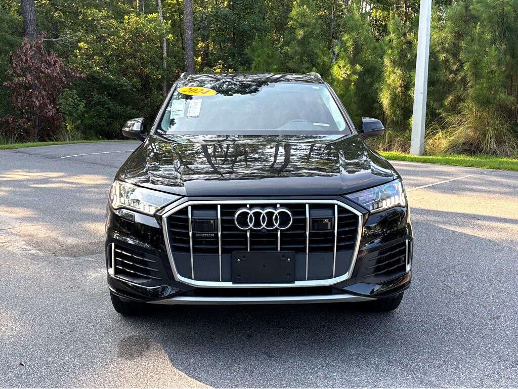 2024 Audi Q7 55 Premium Plus photo 2