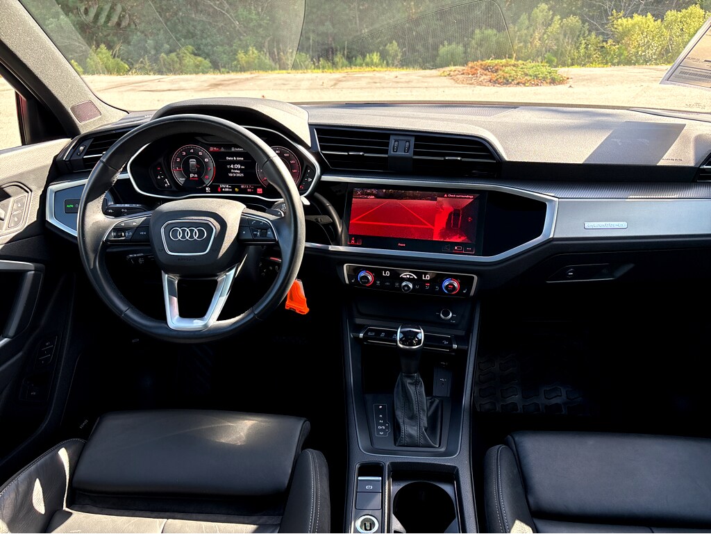 2022 Audi Q3 S line Premium Plus photo 4