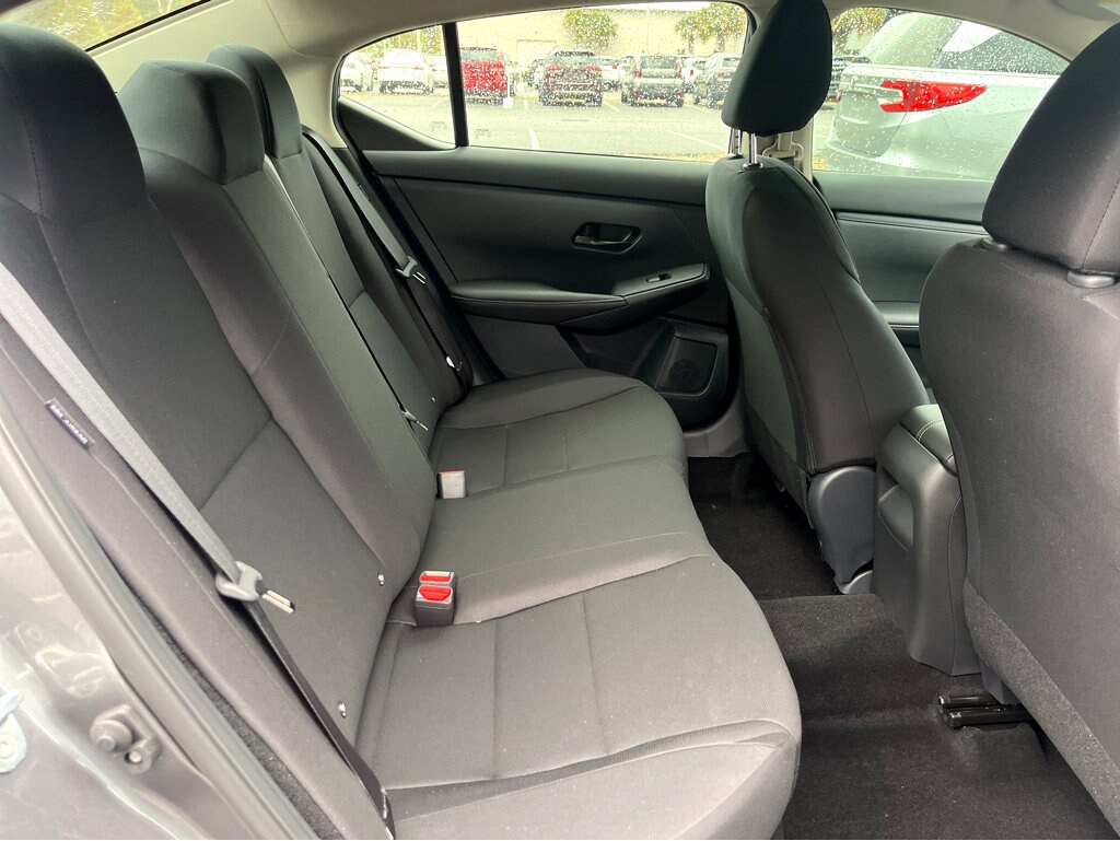 2025 Nissan Sentra S photo 4