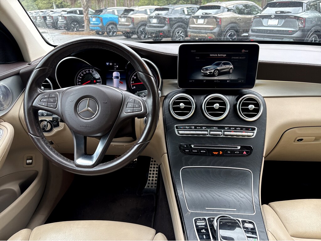 2018 Mercedes Benz GLC AMG 43 4MATIC photo 4