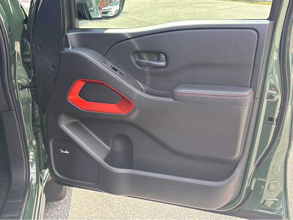 2026 Nissan Frontier 15