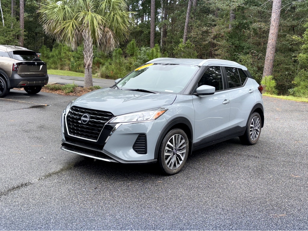 Used 2023 Nissan Kicks SV SUV