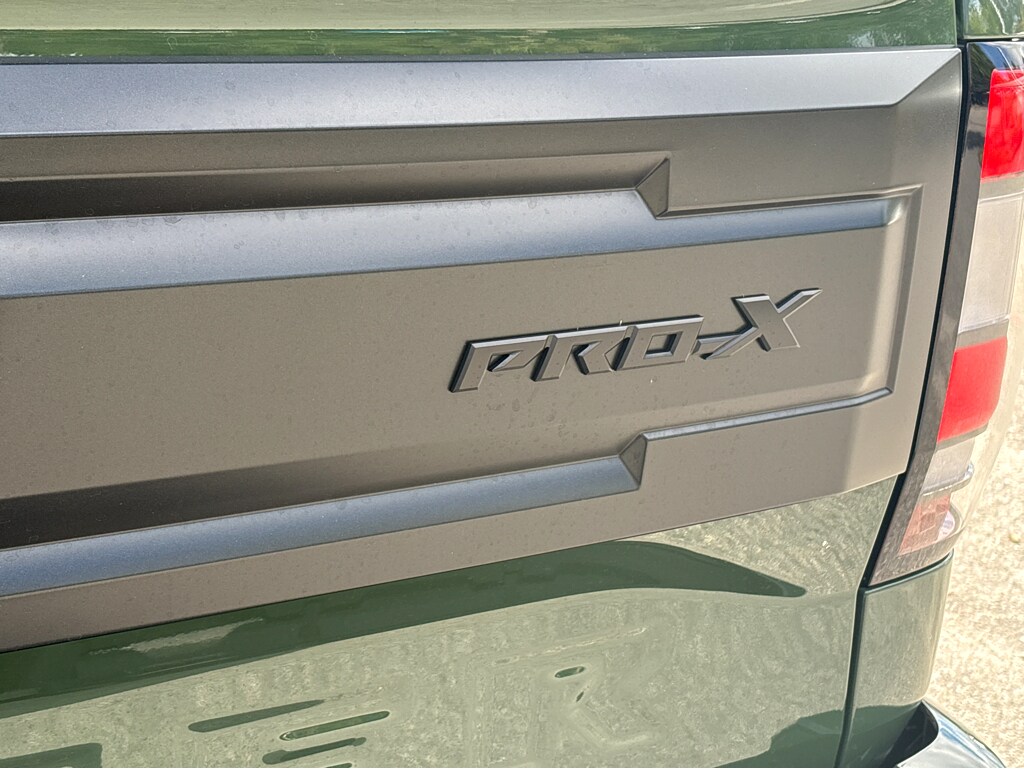 2026 Nissan Frontier 33