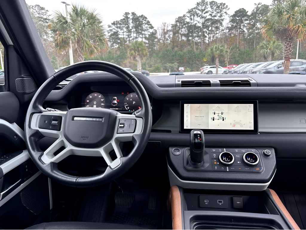 Used 2023 Land Rover Defender 110 X-Dynamic SE SUV